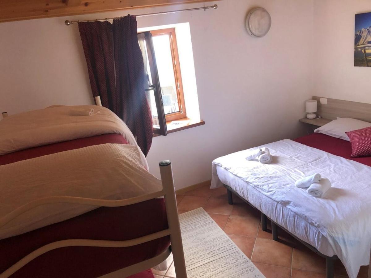 El Malget Villa Tuenno Bagian luar foto